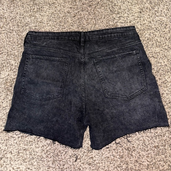 Old navy OG straight shorts - Picture 3 of 3